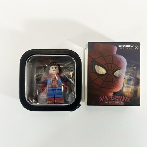 Lego marvel shadow studios - lego,